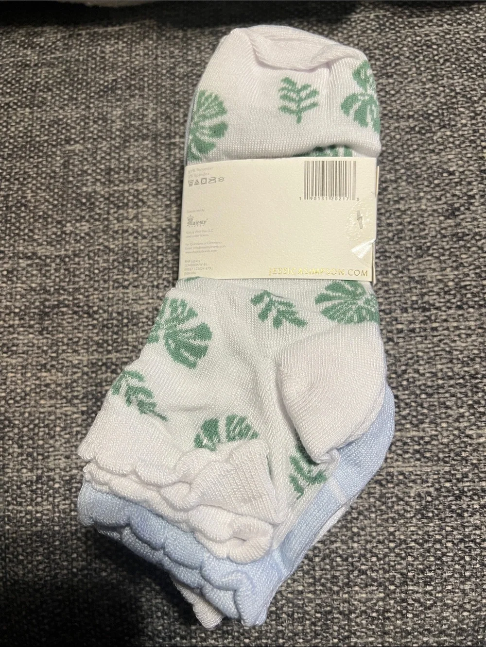 NWT JESSICA SIMPSON 6pk scalloped quarter socks